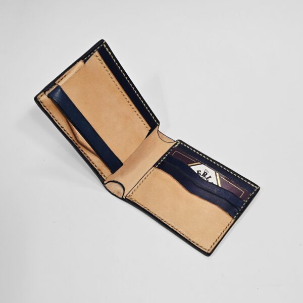 Nude Bifold